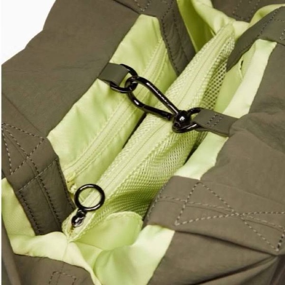 Lululemon On My Level Bag *19L olive green, yellow inner lining - Picture 2 of 2